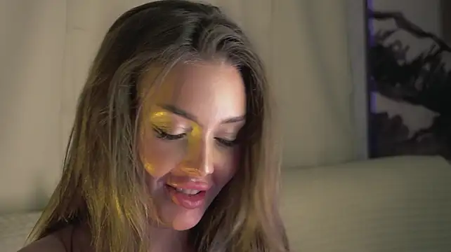 AnnyBangs Live XXX Chat