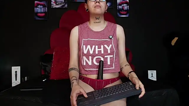 alex_noa's Live XXX Chat