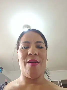 צ'אט XXX בשידור חי של karla-bruni