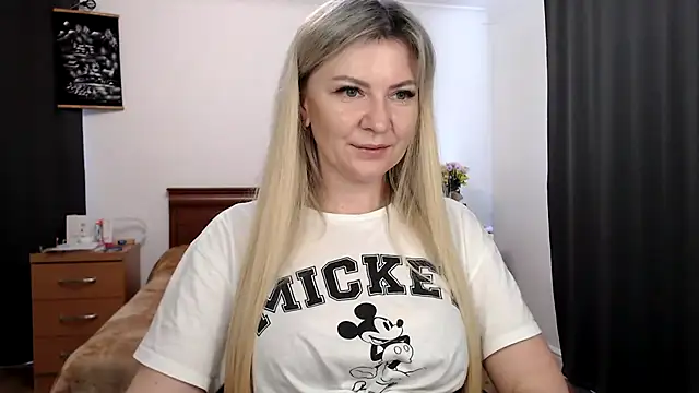 ParadiseAlina Adlı Modelin Canlı XXX Sohbeti