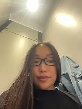 trytomakememoam Chat XXX in diretta
