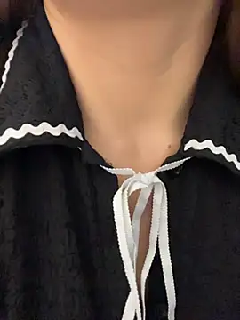 Chat XXX ao vivo de Holly_Play