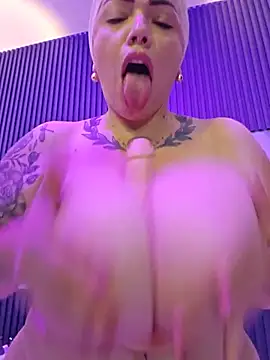 natalygolden69's Webcam Show