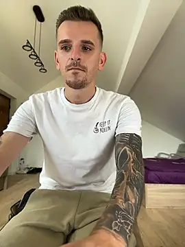 Czat XXX na żywo – Huge_cock22cm