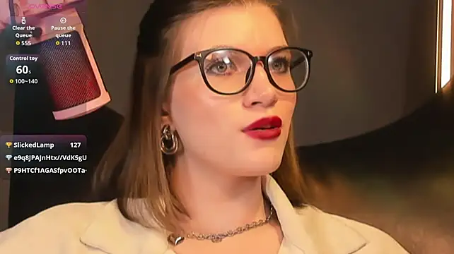 دردشة CathyAdams الجنسية المباشرة