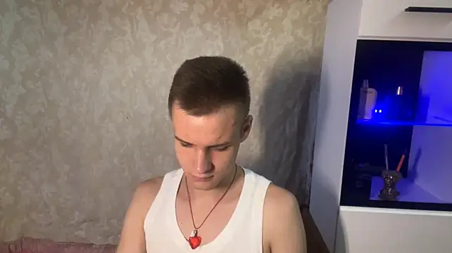 XXX chat uživo modela BigBabyMax