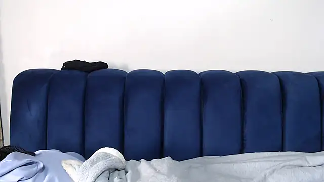 Youngling05 Adlı Modelin Canlı XXX Sohbeti