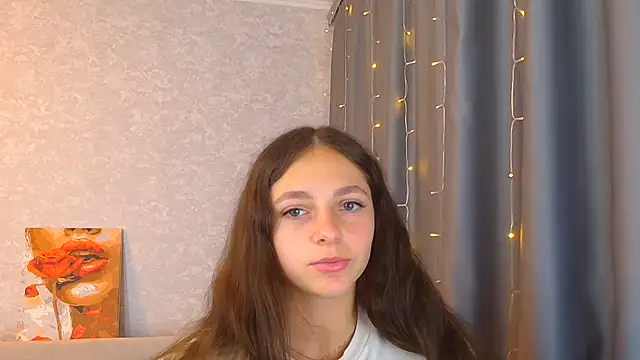 KissMeJulia's Live XXX Chat