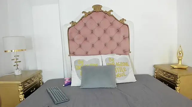 Chat XXX ao vivo de leah_millers