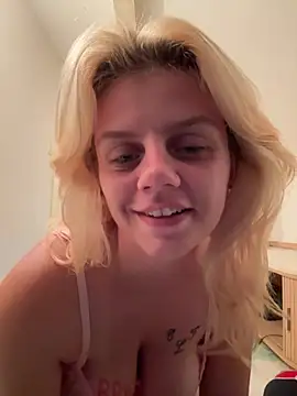 Chat +18 de darknaavii ao vivo