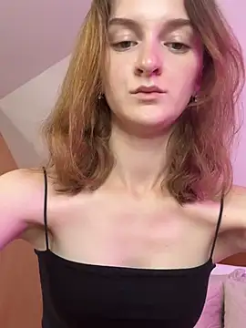 MyStella_ Chat XXX in diretta