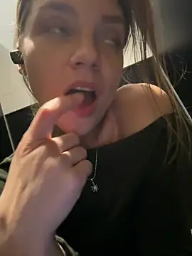 ValenciaShock Adlı Modelin Canlı XXX Sohbeti
