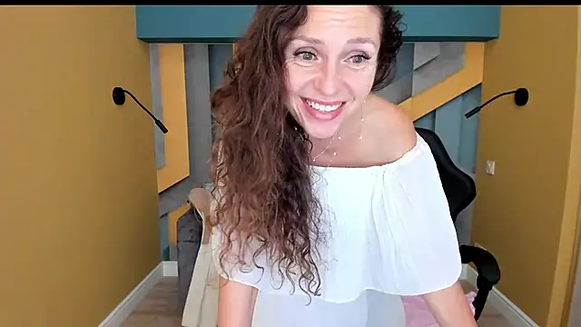 XXX chat uživo modela EllaLong