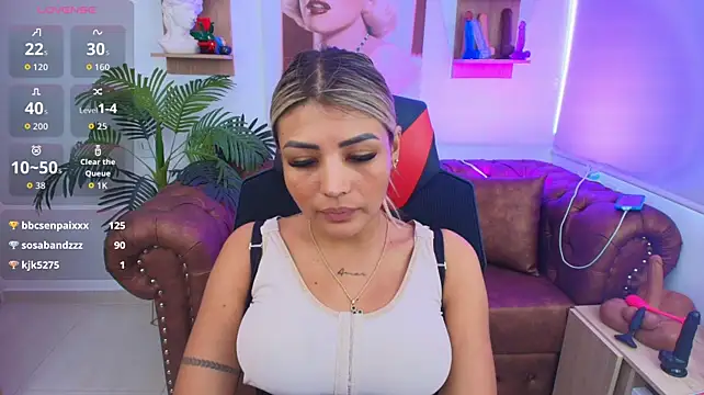 SALOOMEE__ Chat XXX in diretta