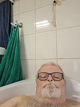 petvarad élő XXX-chatje