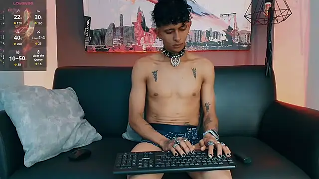 Maximoking26's Live XXX Chat