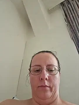 Goodass7 Adlı Modelin Canlı XXX Sohbeti