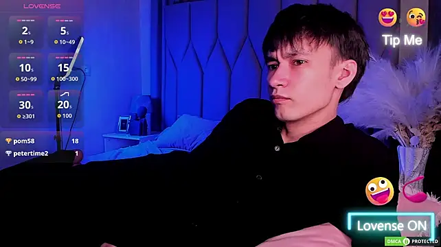 CalvinChapmanのライブXXXチャット