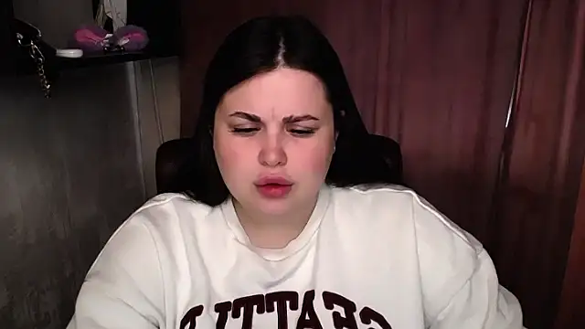 Emily_Mo Live XXX-chat