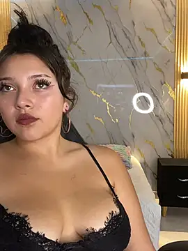 bunnyglow69 现场XXX聊天