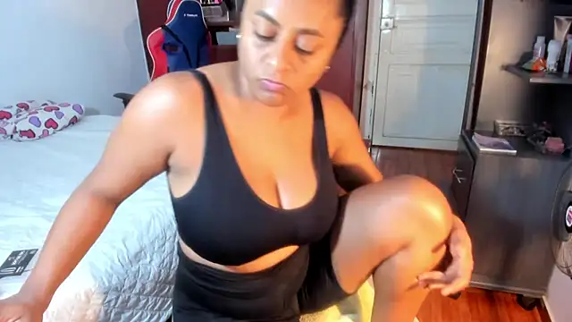 BellaKarla Chat XXX live