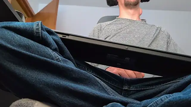 stoner_420 Show in webcam