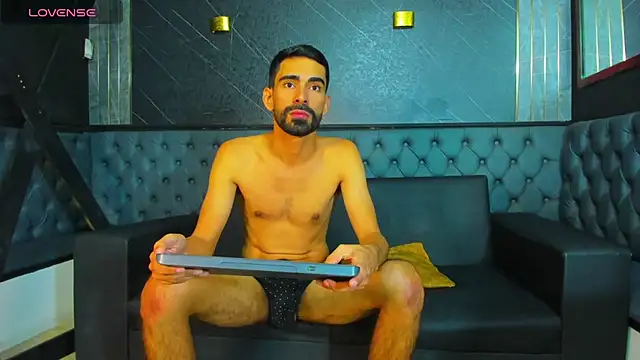 Andres_Bless élő XXX-chatje