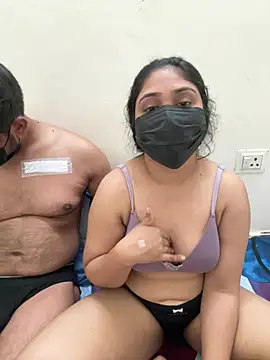 Tokencraze_couple live XXX chat
