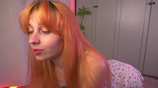 Chat +18 de tgirlfoxy ao vivo