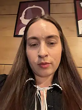 Holly_Play – Naživo XXX chat