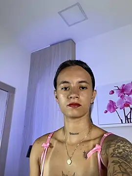 JuliaColemannのライブXXXチャット