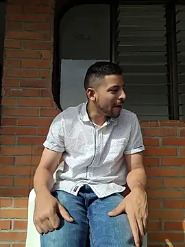 XXX chat uživo modela Cris_LaCobra_