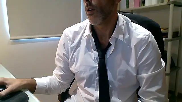 66MA69's Live XXX Chat
