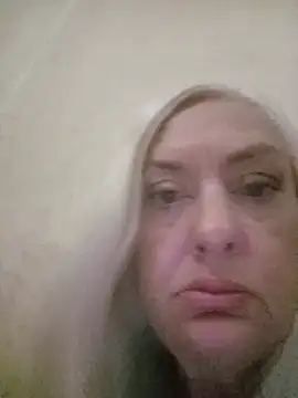 Czat XXX na żywo – Julia20X