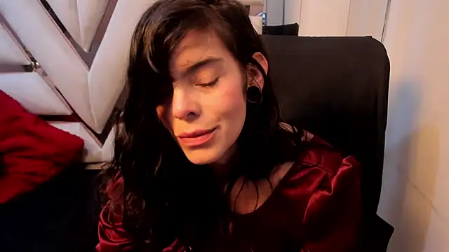 XXX chat uživo modela Ali_Martin