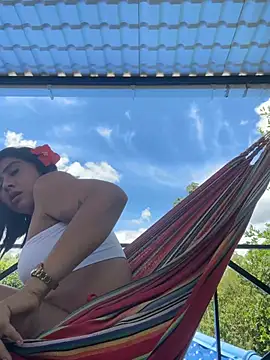 SARA_BIG_ASS_ Live XXX-chat