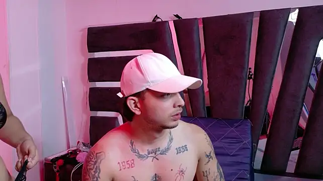 Chat +18 de AliceandMax ao vivo