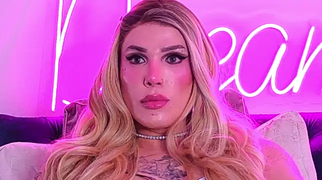 Bimbo_sofi: онлайн-секс-чат