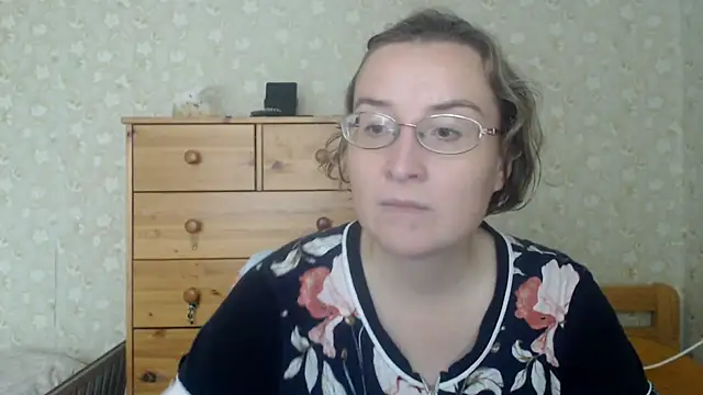 XXX chat uživo modela Smart_Rose
