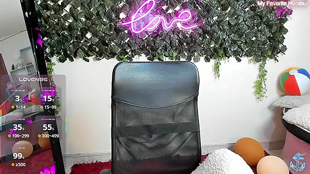 DestinyHills Chat XXX live