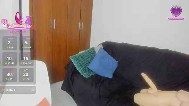Živý XXX chat kiraGeiner