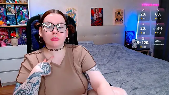 ur_geekgirl's Live XXX Chat