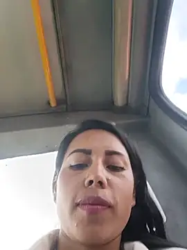 _andrea30 XXX чат на живо