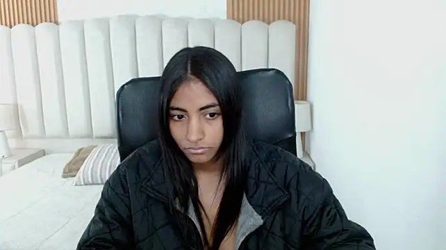 دردشة shaneelle الجنسية المباشرة