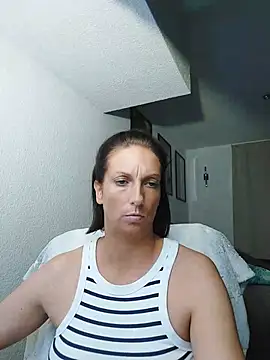 SexyJulia21 Live XXX-Chat