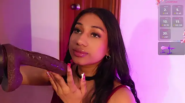 EMILYY_WALKER's Live XXX Chat