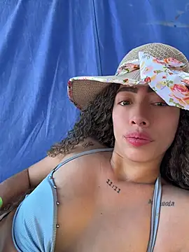 roxyrougee's Live XXX Chat