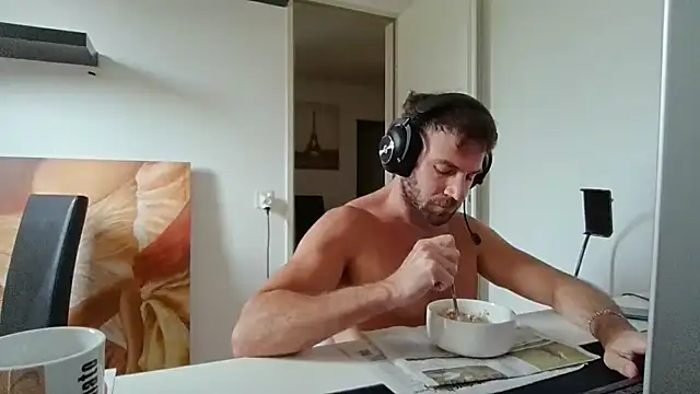 دردشة alpha-hunk الجنسية المباشرة