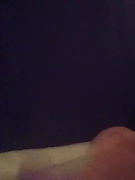Rootpass222's Live XXX Chat