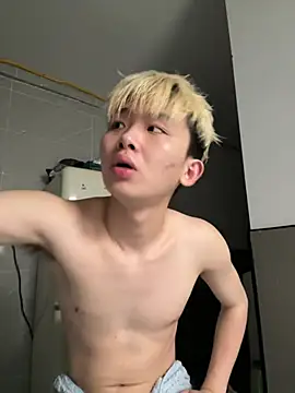 Dddd-6666's Live XXX Chat